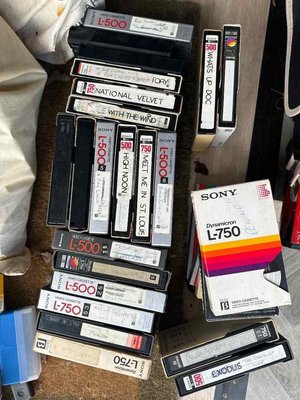 Photo of free VCR tapes (Sauchie FK10)
