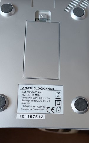 Photo of free Retro radio alarm clock (Ordsall DN22)