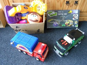 Photo of free Play Doh, Bin Trucks & Mini racing set (IP8)