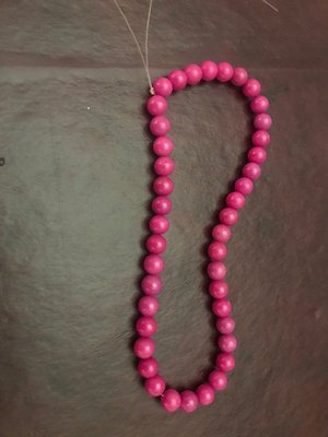 Photo of free fuschia beads for jewelry making (Silver Spring, MD Four Corners)