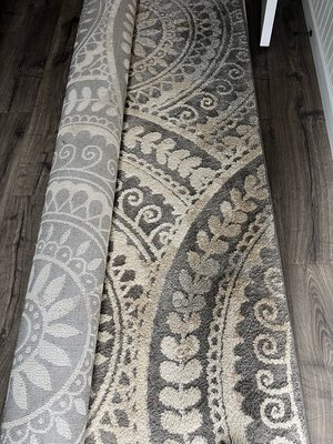 Photo of free 7x9 Area rug (West Chester PA)
