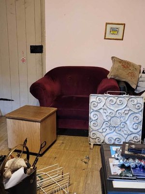 Photo of free armchair (Nuneham Courtenay OX44)