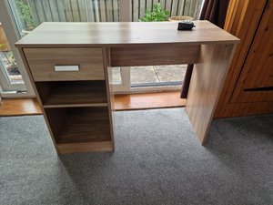 Photo of free Desk/dressing table (Brough, HU15)