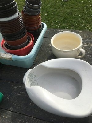 Photo of free China bed pan and potty (Perranporth)