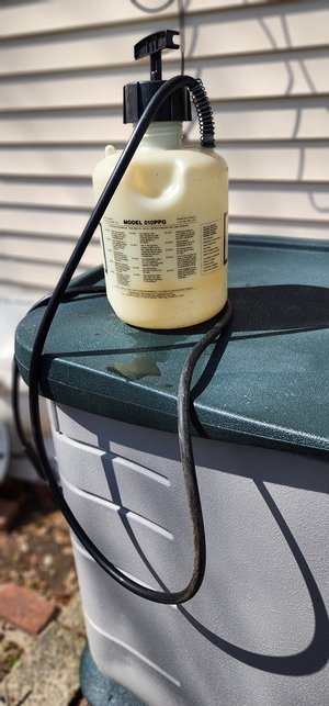 Photo of free Hand pump sprayer 1 gallon (Peabody)