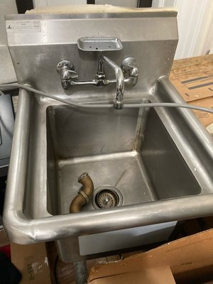 Photo of free Sink (W 54th & 7th Ave, NYC)