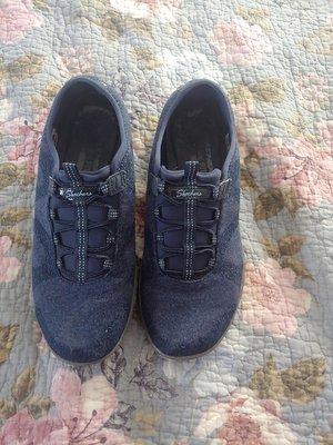 Photo of free Size 8 Skechers Shoes (Downtown)
