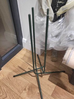 Photo of free Christmas tree stand (Cowcliffe HD2)