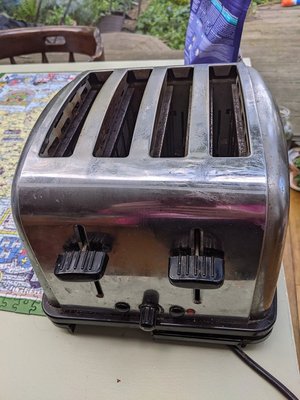 Photo of free 4 slice toaster (Ilford)