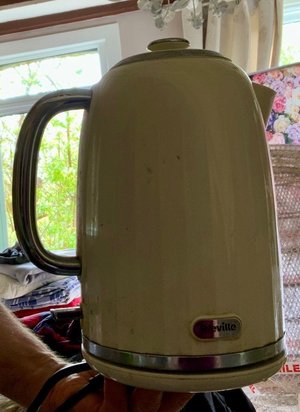 Photo of free Cream and silver Breville electric kettle (Stanstead St Margarets SG12)
