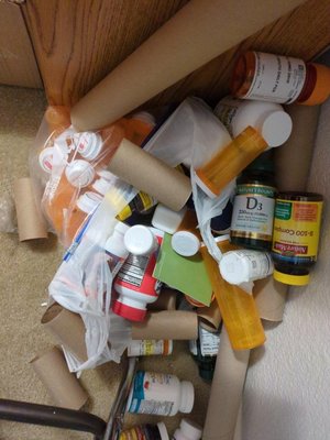 Photo of free prescription and vitamin bottles (Bethany and Allen Heights)