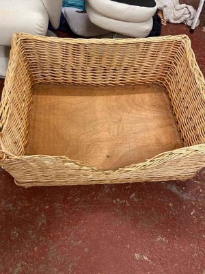 Photo of free Wicker dog basket (Sheddingdean RH15)