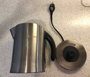 Photo of free Breville Electric kettle 1.75 liter (Worcester 01602)