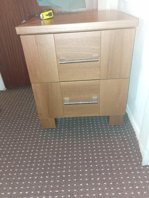 Photo of free 2 drawer bedside unit (Edge of moss. SK11)