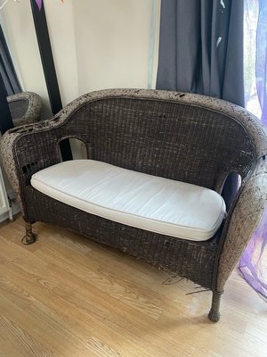 Photo of free Wicker 2 seater chair (Streatham Common)