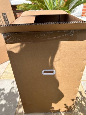 Photo of free Very large cardboard box (West Dulwich)