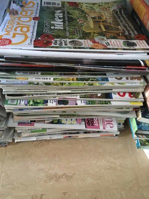 Photo of free House and garden magazines (Prestonfield EH16)