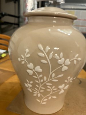 Photo of free Urn for ashes (Downtown Pinole)