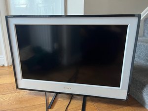 Photo of free Sony tv and remote (East Kilbride, G75)