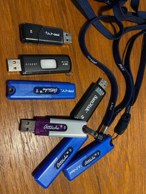 Photo of free USB Drives (1G, 4G) (Kensington / Aspen Hill)