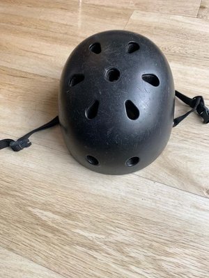 Photo of free BMX helmet (Histon CB24)