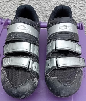 Photo of free Cycling shoes (Blackrock)