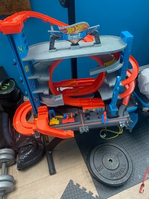 Photo of free Hot Wheels Ultimate (Stoneleigh KT17)