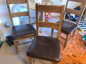 Photo of free 3 dining chairs (SE15)