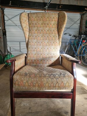 Photo of free Rocking chair (SK8)