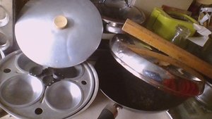 Photo of free used pans (Staveley LA8)