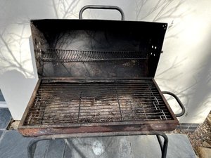 Photo of free large charcoal BBQ (Aberfeldy PH15)