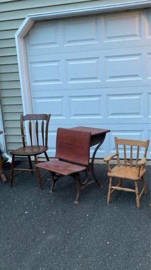 Photo of free Chairs, old fashioned desk (Solebury PA)