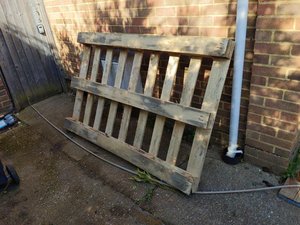 Photo of free Large pallet (Whitchurch-on-Thames RG8)