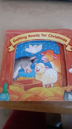 Photo of free Getting Ready for Christmas Board Book (Loosley Row HP27)