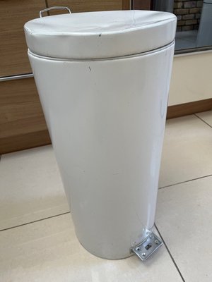 Photo of free Dust bin (Dundrum)