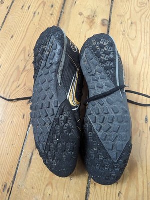 Photo of free Nike football boots size 8 (Bramley LS13)