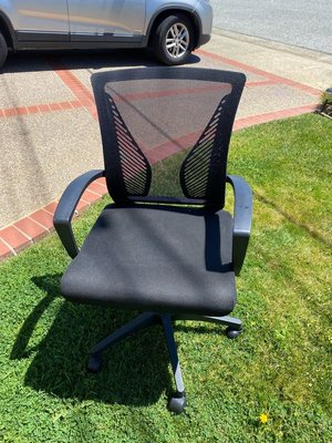 Photo of free Office chair (South San Francisco)