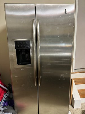 Photo of free GE Refrigerator (Dunn Loring)