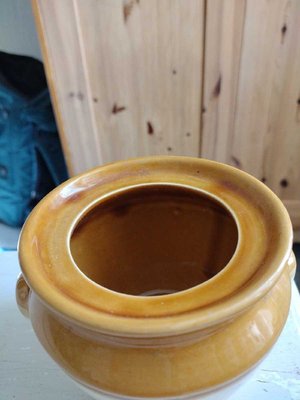 Photo of free Earthenware Pot with Lid (Shawlands G41)