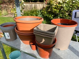 Photo of free Plastic plant pots (Horsham)