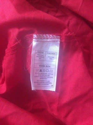 Photo of free Single red valance sheet (L1 Liverpool City Centre)