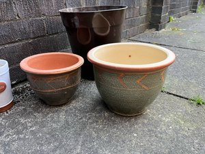 Photo of free Garden pots (G43 Pollokshaws)