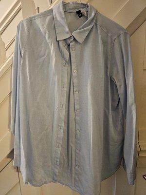 Photo of free Woman shirt size 10 (Lower Morden SM3)