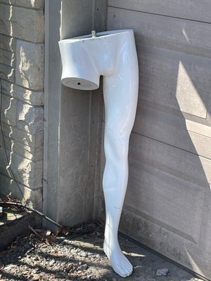 Photo of free Lower body mannequin minus 1 leg (Dundas)