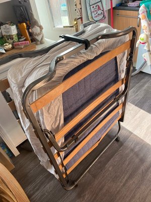Photo of free Fold away single bed (Manor, S2)