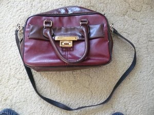Photo of free Old tatty handbag - maybe useful for parts? (Kempsey WR5)