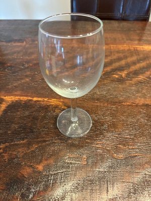 Photo of free 8 wine glasses (Sheridanhomelands, Mississauga)