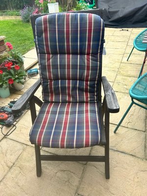 Photo of free Garden chairs and cushions (Barnet EN4)