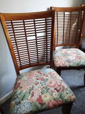 Photo of free 6 chairs fresh upholstery (BH2)
