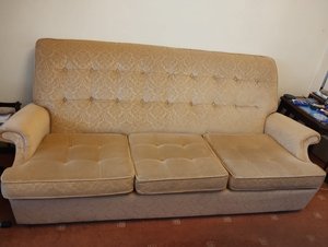 Photo of free Parker Knoll suite (Witham)